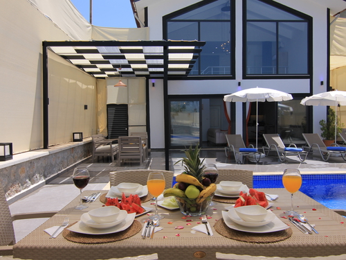  gece  -  Kasım
  | Kalkan İncebel'de Jakuzili Muhafazakar Villa: Doğa İçinde Huzurlu Tatil